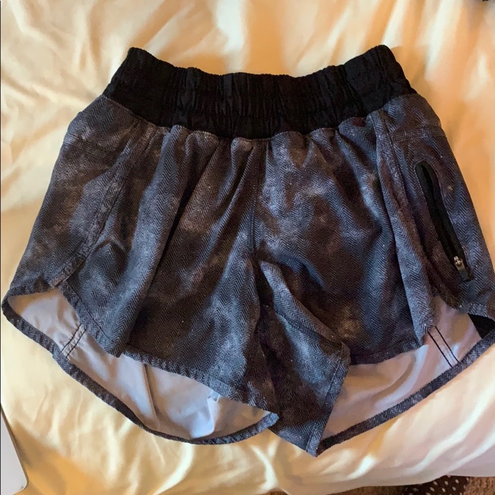 Lululemon Tracker Short III *4-way Stretch